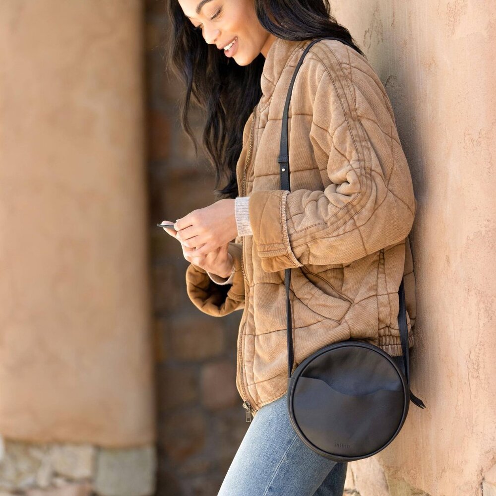 Nisolo Sustainable Women's Carry-All Circle Crossbody Purse